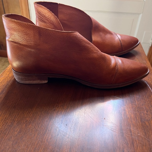 Free People Royale Asymmetrical Flat - Picture 5 of 7